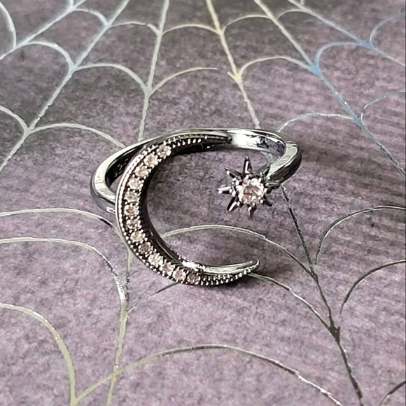 Jewelry - Crescent Moon Ring